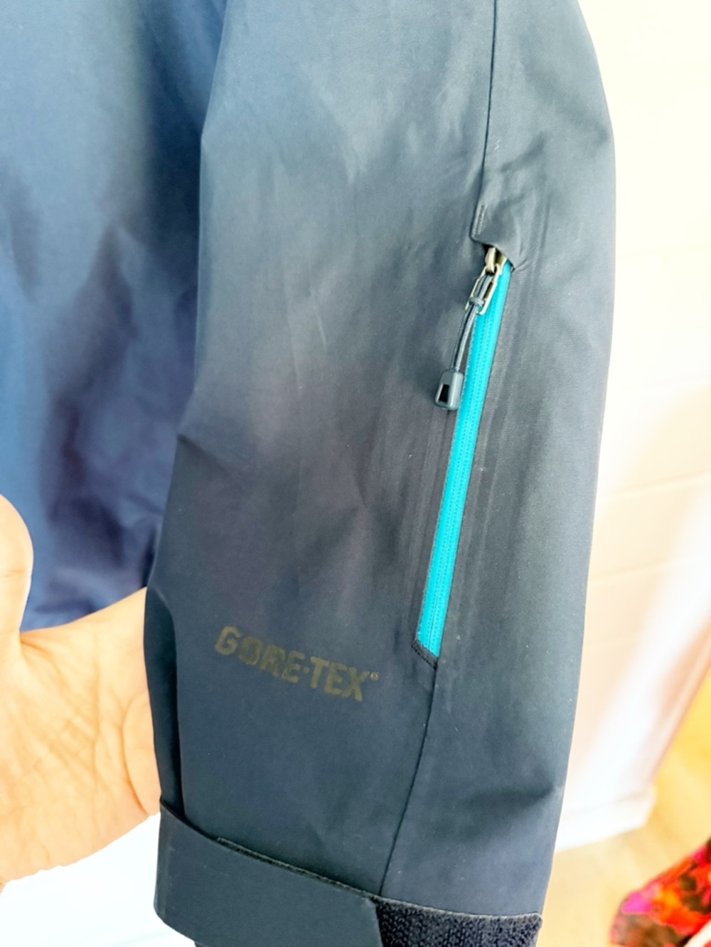 Patagonia Gore-Tex Waterproof Insulated Ski Snowboard Jacket Blue Teal Women’s L - Picture 8 of 10
